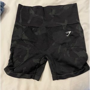 Adapt seamless gymshark biker shorts size Small